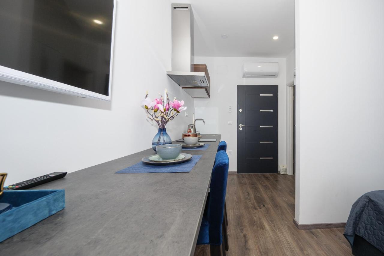 Arena Delight Studio Apartments พูลา ภายนอก รูปภาพ